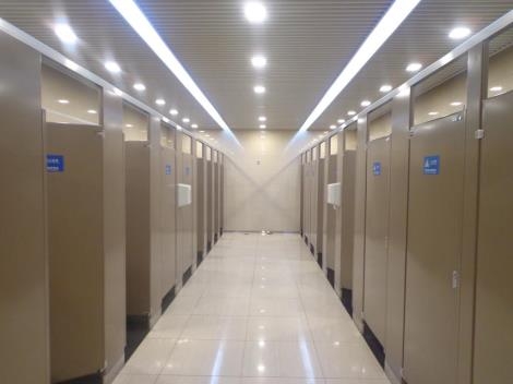 赤峰五門(mén)商場(chǎng)電話(huà)多少啊-第1張圖片