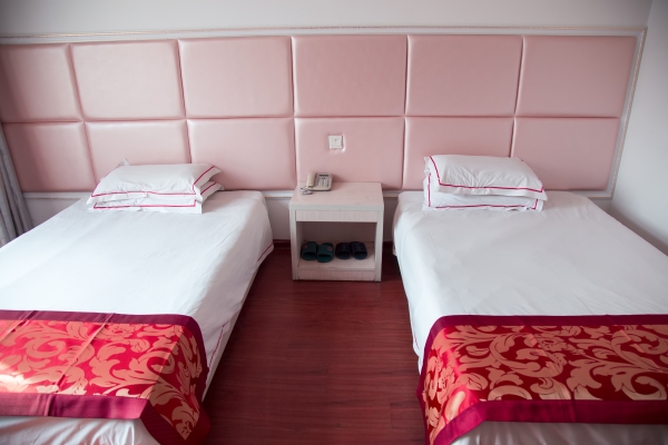 赤峰街里經(jīng)濟(jì)型賓館電話號(hào)碼-第1張圖片