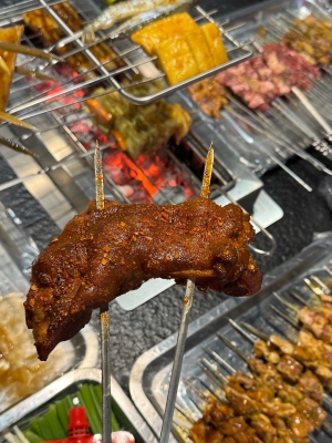 赤峰萬達水岸天街燒烤-第1張圖片