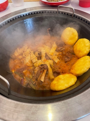 赤峰鐵鍋燉哪家好吃-第1張圖片