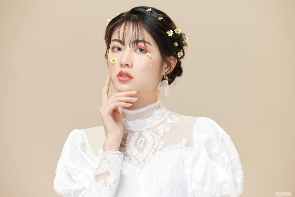 赤峰訂婚化妝師電話號碼查詢-第1張圖片