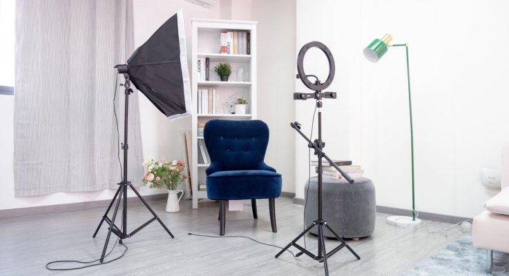 赤峰同城貼膜直播基地電話號(hào)碼-第1張圖片