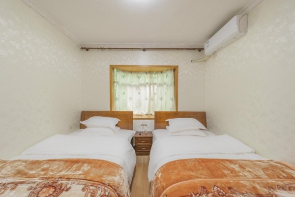 赤峰花香動(dòng)物園電話多少號(hào)-第1張圖片