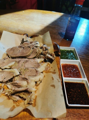 內(nèi)蒙赤峰八戒肉食店電話號碼-第1張圖片