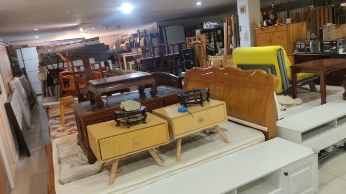 赤峰舊貨實木桌子電話號碼查詢-第1張圖片