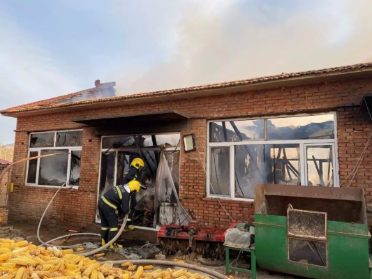 赤峰小瓦房燒烤電話多少號-第1張圖片