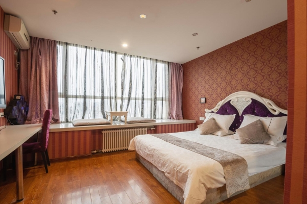 赤峰街億峰廣場(chǎng)地址電話號(hào)碼-第1張圖片