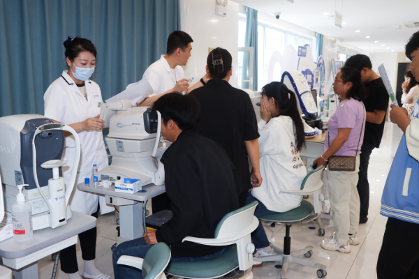 赤峰朝聚眼科醫(yī)院投訴電話-第1張圖片