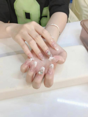 赤峰市熹菲美甲店地址電話號碼-第1張圖片