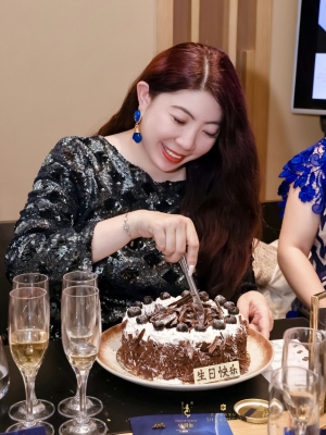 赤峰香格里拉蛋糕店電話號(hào)碼-第1張圖片