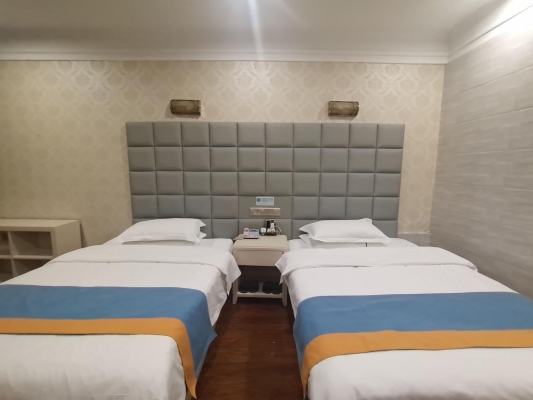 赤峰鑫峰夜市電話多少號-第1張圖片