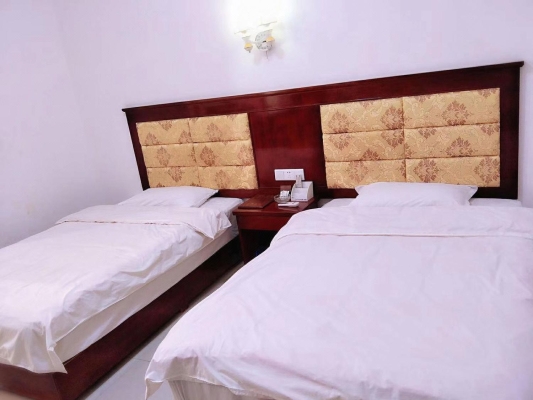 赤峰曼鹿酒店地址電話號(hào)碼查詢-第1張圖片