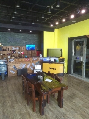 赤峰汽車玻璃換膜店電話號碼-第1張圖片