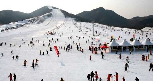 赤峰南山國際滑雪場電話多少-第1張圖片
