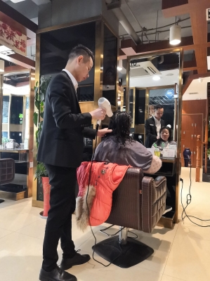 永琪美發(fā)赤峰店電話號(hào)碼查詢-第1張圖片