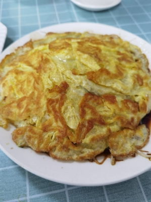 赤峰拖車(chē)卷餅電話(huà)號(hào)碼查詢(xún)是多少-第1張圖片