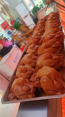 內蒙赤峰熟食店電話多少號-第1張圖片