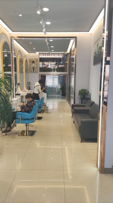 赤峰美發(fā)店王延彪電話號碼-第1張圖片