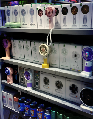 赤峰市汽車(chē)小擺件店電話(huà)號(hào)碼-第1張圖片