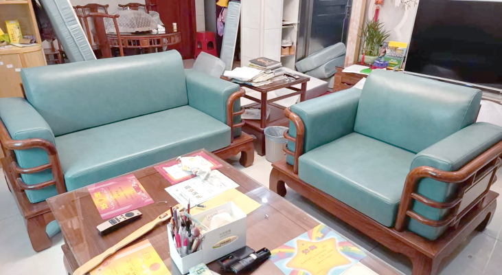 赤峰皮沙發(fā)改布藝廠家電話號碼-第1張圖片