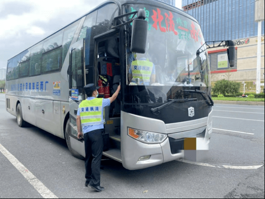 寶昌到赤峰客車司機電話號碼-第1張圖片