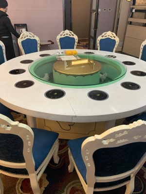 赤峰眾聯(lián)廣場(chǎng)珠寶店電話號(hào)碼-第1張圖片