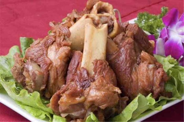 赤峰老家大骨頭館電話號(hào)碼多少-第1張圖片