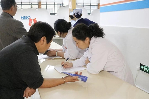 赤峰市醫(yī)院高壓氧電話是多少-第1張圖片