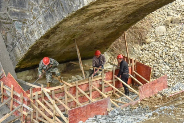 赤峰危橋改造施工隊電話號碼-第1張圖片