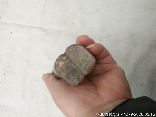 赤峰玩玉小哥電話號(hào)碼多少號(hào)-第1張圖片