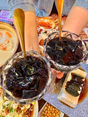 赤峰市海鮮砂鍋粥店電話號(hào)碼-第1張圖片