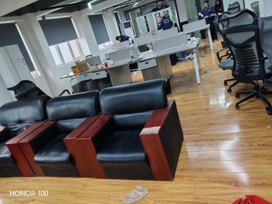 赤峰二手家具餐桌轉(zhuǎn)讓電話號碼-第1張圖片