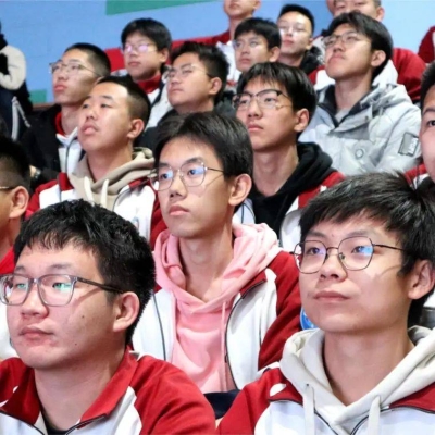 赤峰泰華中學校長電話號碼-第1張圖片