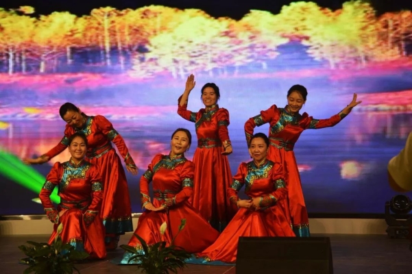 赤峰丁谷服裝店電話地址查詢-第1張圖片