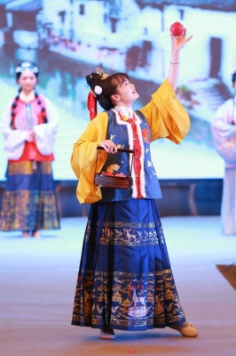 赤峰萬悅漢服專賣店電話號碼-第1張圖片