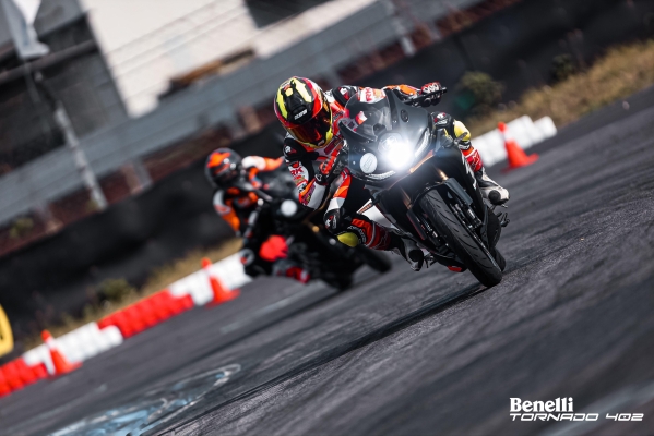 赤峰仿賽摩托車店電話號(hào)碼-第1張圖片