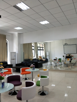 赤峰新舊家具店電話號碼-第1張圖片