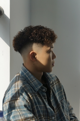 赤峰嘻哈理發(fā)店地址電話號碼-第1張圖片