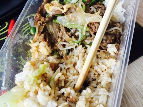 赤峰二道街盒飯電話多少號(hào)-第1張圖片