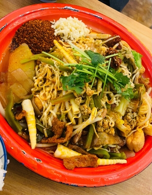 赤峰秤桿麻辣燙店電話地址查詢-第1張圖片