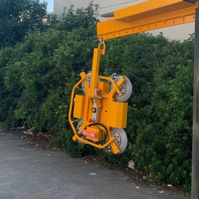 赤峰滑升門定做電話多少-第1張圖片