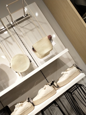 赤峰永業(yè)童裝專賣店電話號(hào)碼-第1張圖片