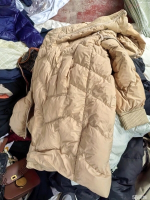 赤峰收舊衣服電話號(hào)碼-第1張圖片