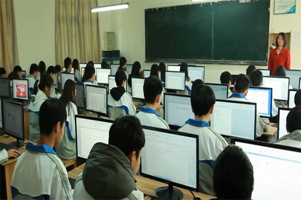 赤峰軍事化學(xué)校地址電話號(hào)碼-第1張圖片