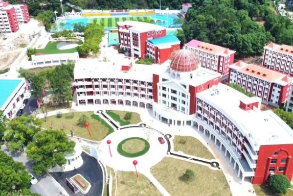 赤峰大木頭溝學校校長電話號碼-第1張圖片