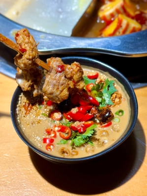 赤峰涮串麻辣燙地址電話號碼-第1張圖片