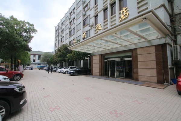 赤峰冷鍋魚飯店電話多少號-第1張圖片