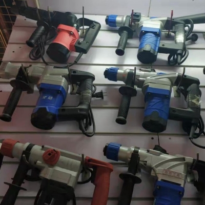 赤峰鋼材城店在哪里啊電話號(hào)碼-第1張圖片