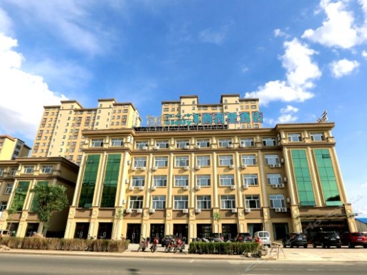 赤峰市草原大酒店電話號(hào)碼-第1張圖片