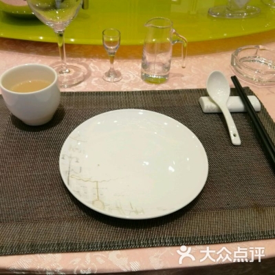 盛世嘉宴赤峰店電話號(hào)碼是多少-第1張圖片